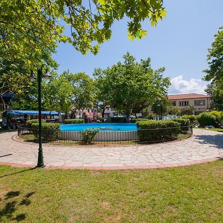 Villa Alexandra Sun Vrasná Exteriör bild